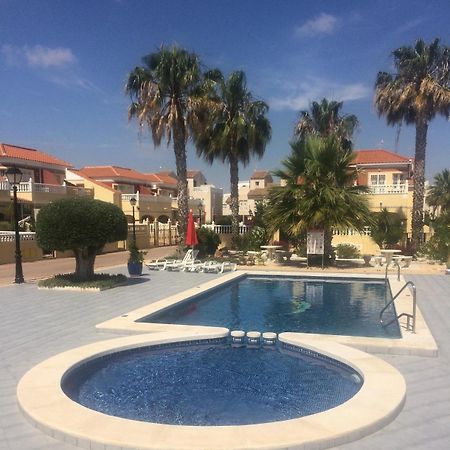 Torrevieja, La Torreta Ground Floor Apartment With Large Private Patio Garden Zewnętrze zdjęcie